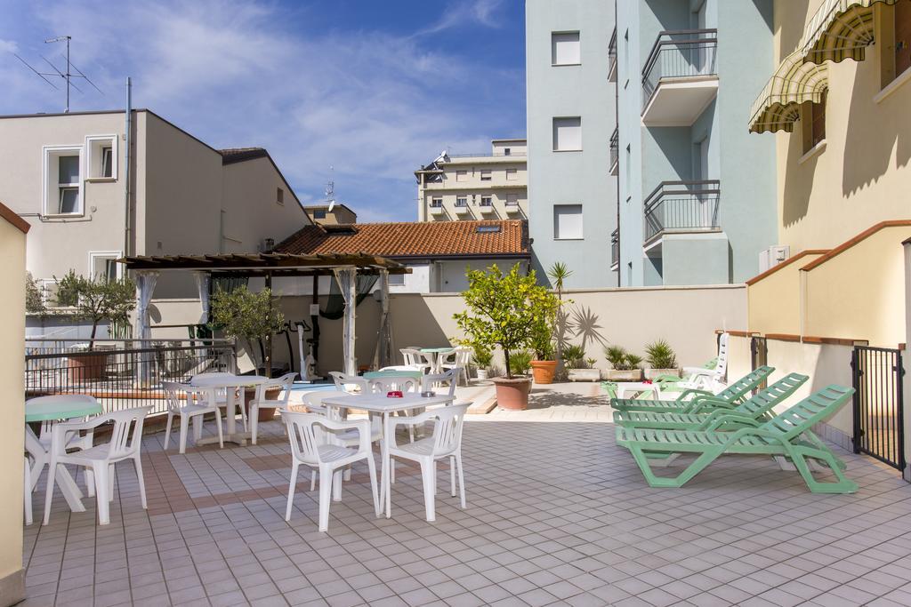 Hotel Lugano Cattolica Exterior foto