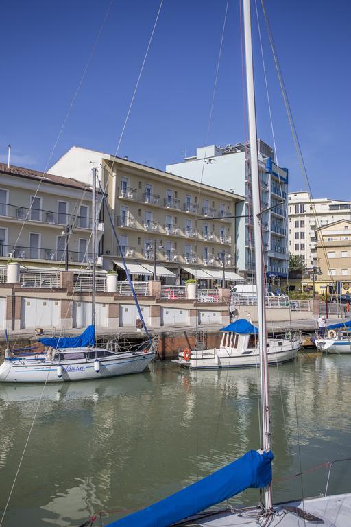 Hotel Lugano Cattolica Exterior foto