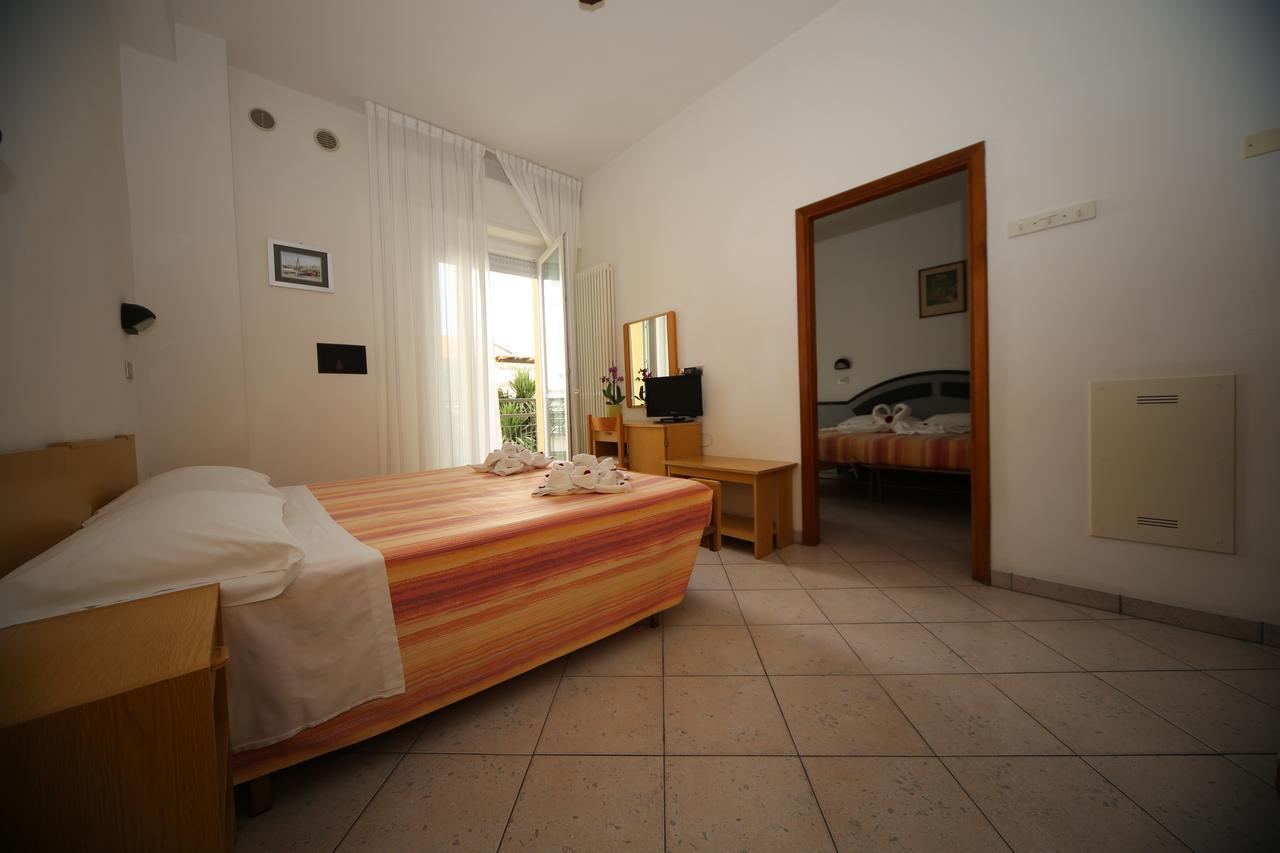Hotel Lugano Cattolica Exterior foto